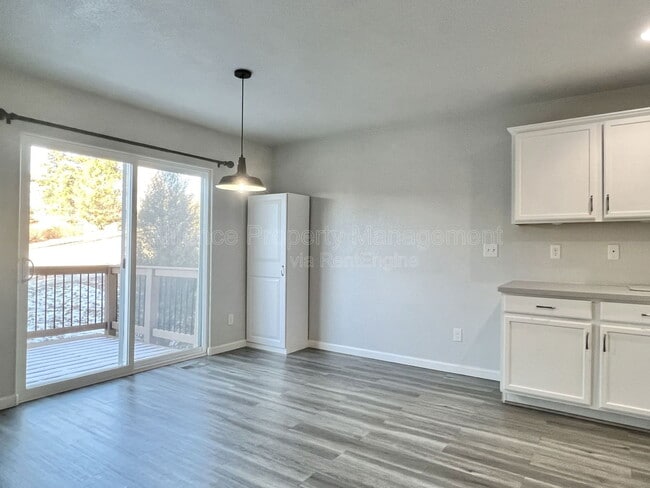 Building Photo - 2260 Covenant Heights