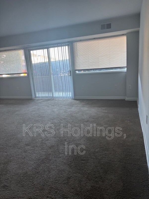 Building Photo - 5604 Crenshaw Rd