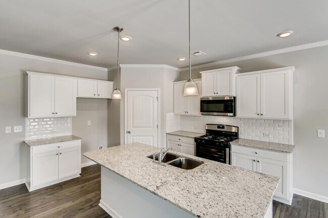 Building Photo - 250 Sweet Bay Ln