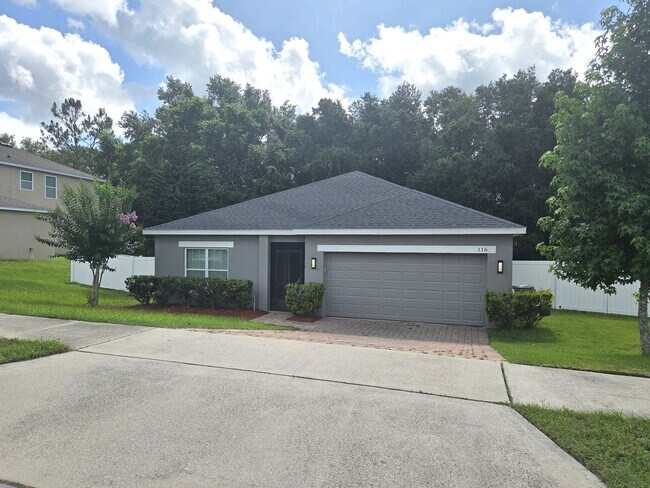 Building Photo - Move in Ready 3/2 in Lago Katrina