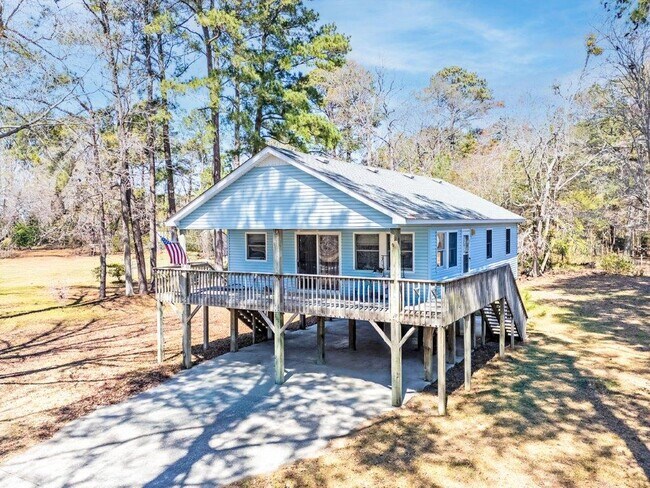 Foto del edificio - 111 Arnold Dr