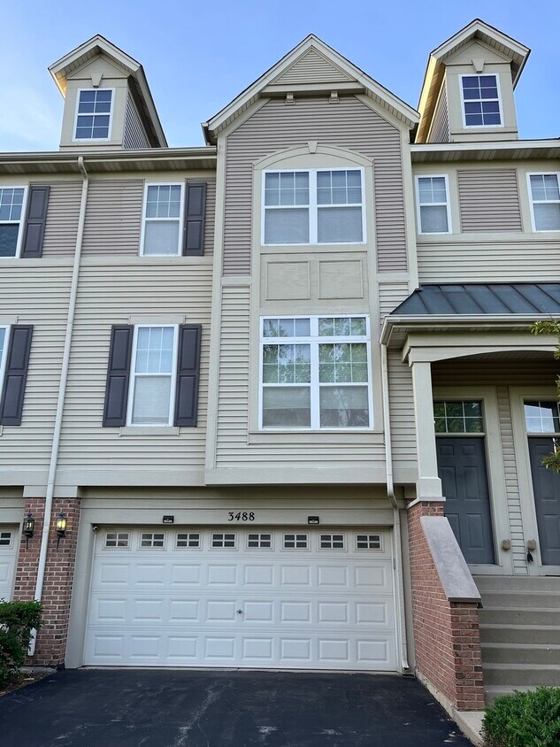 Primary Photo - 3488 Bradbury Cir