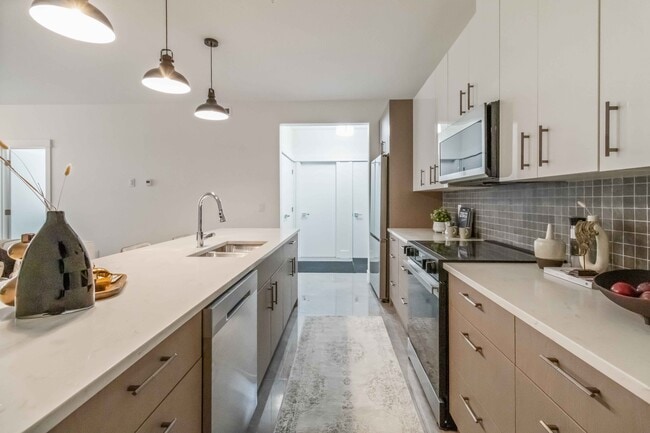 Photo du bâtiment - 1414 Main St