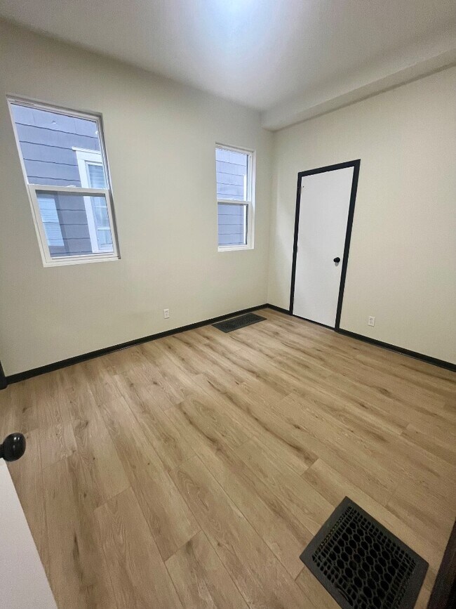 Foto del edificio - 914 7th Ave