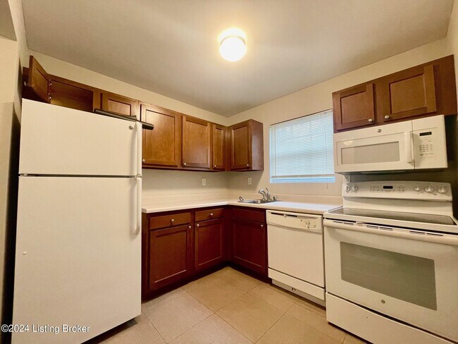 Foto del edificio - 3546 Brockton Ln