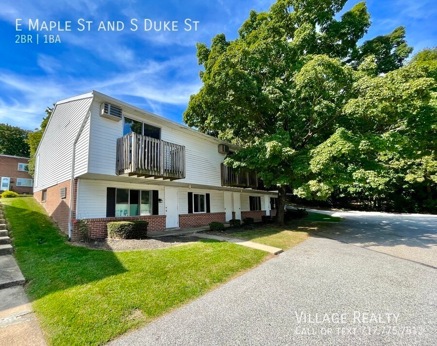 Foto principal - 461 E Maple St