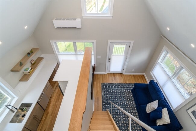 Foto del edificio - 12 Maugus Ave