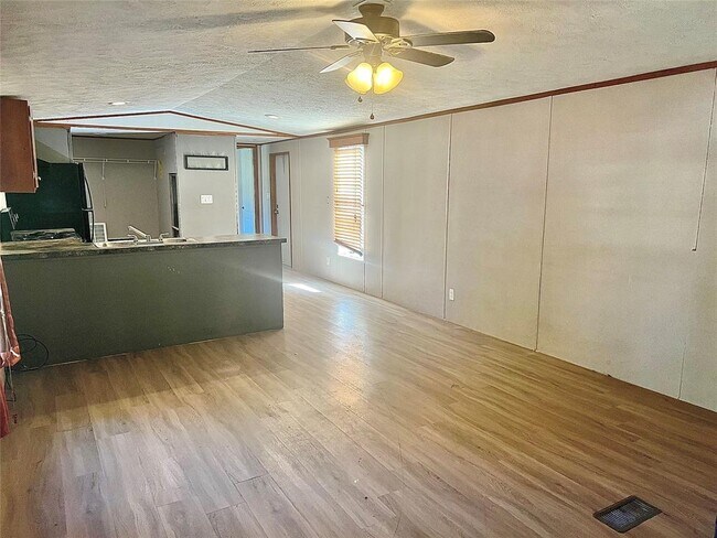 Foto del edificio - 4765 Clay Hill Rd