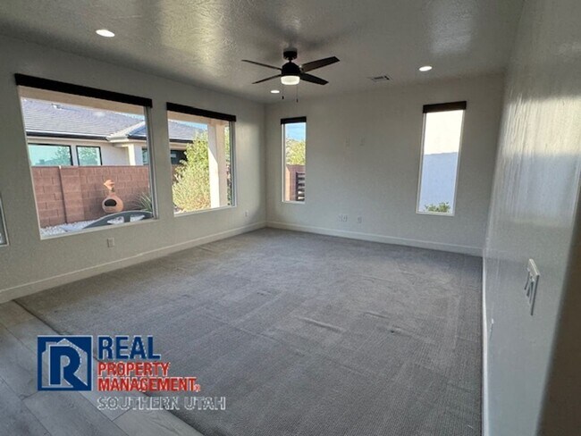 Foto del edificio - Home in Desert Vista at Desert Canyon