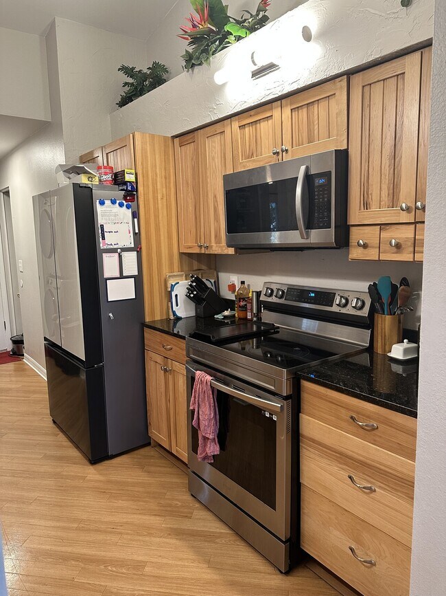 Foto del edificio - Furnished 3/2 near University / Lakewood R...
