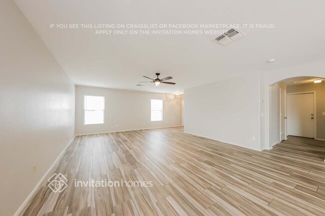 Building Photo - 12845 W Myer Ln