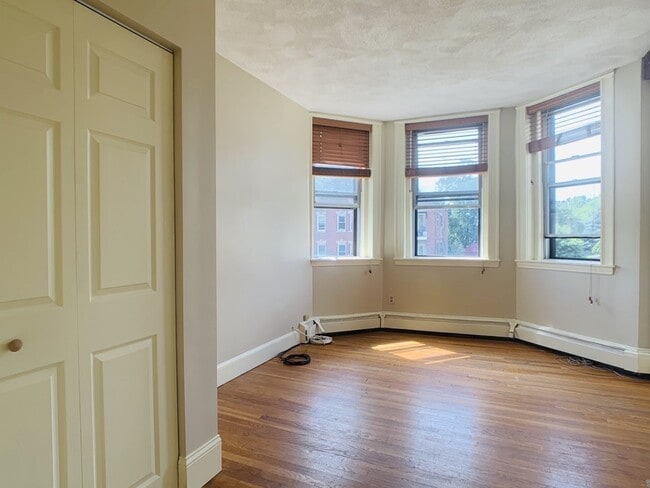 Photo - 210 Chestnut Hill Ave Townhome