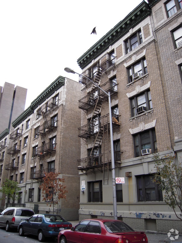 Foto principal - 514 W 184th St