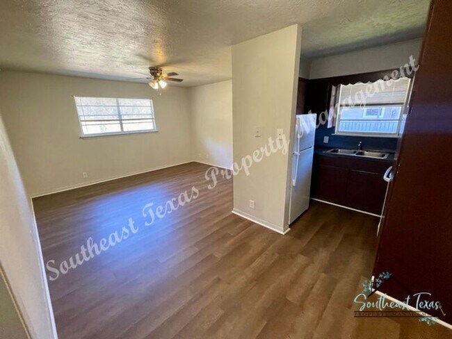 Foto del edificio - 650 W Florida Ave