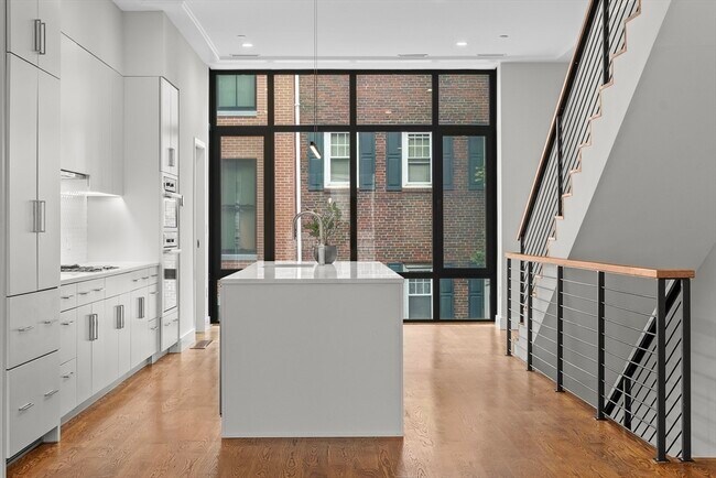 Foto del edificio - 1-17 Edgerly Pl