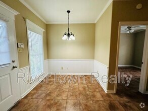Building Photo - 641 Gookin Pl