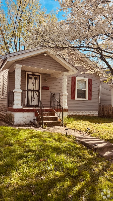 Building Photo - 504 Brentwood Ave