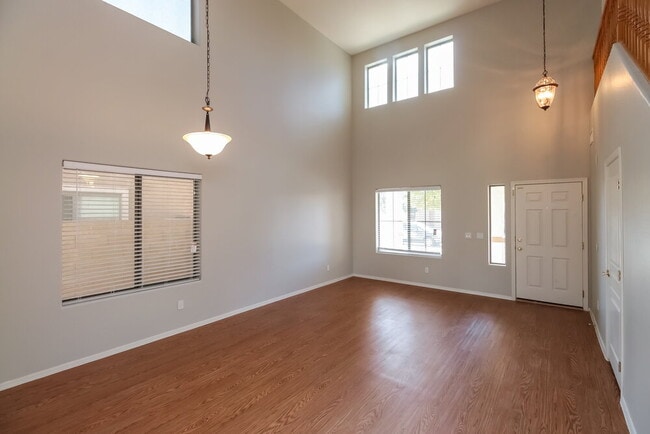 Building Photo - 3636 W South Butte Rd