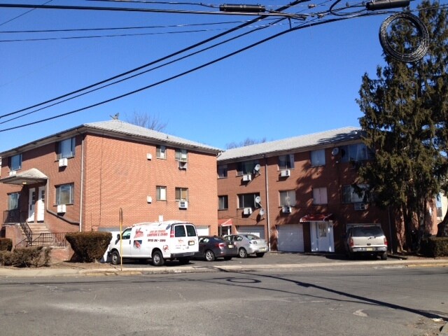 Foto principal - 89-95 Cleremont Ave