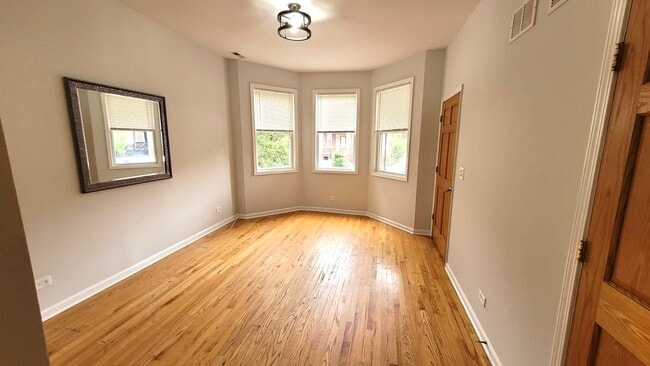 Foto del edificio - 4142 W Kamerling Ave