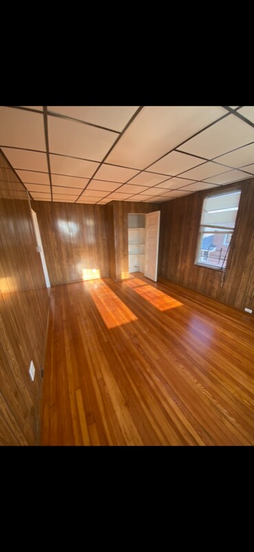 Building Photo - 352 Beach 69th St