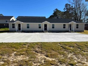 Building Photo - 1381 Springdale Dr