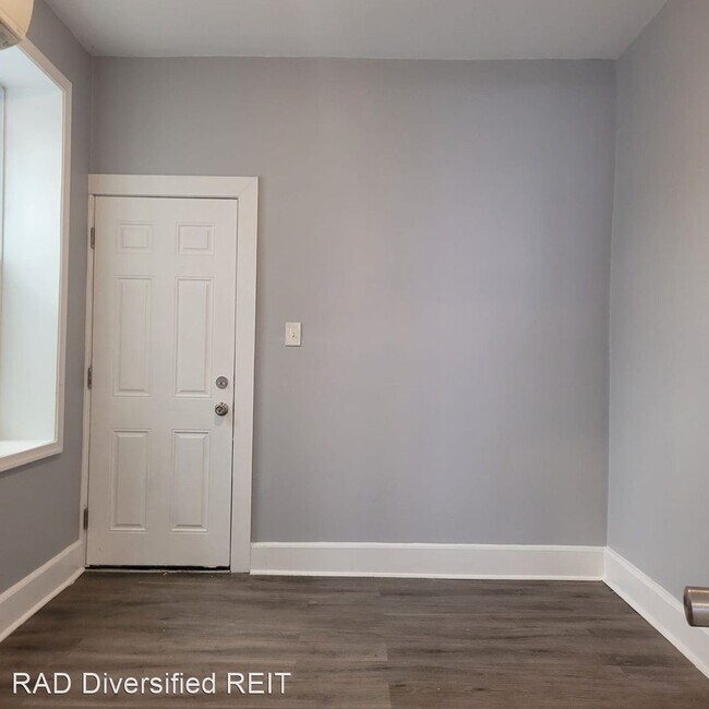 Foto del edificio - 3 br, 1 bath House - 2455 N Opal St