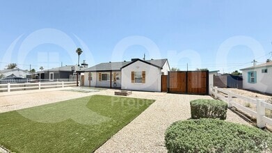 Building Photo - 2607 W San Miguel Ave