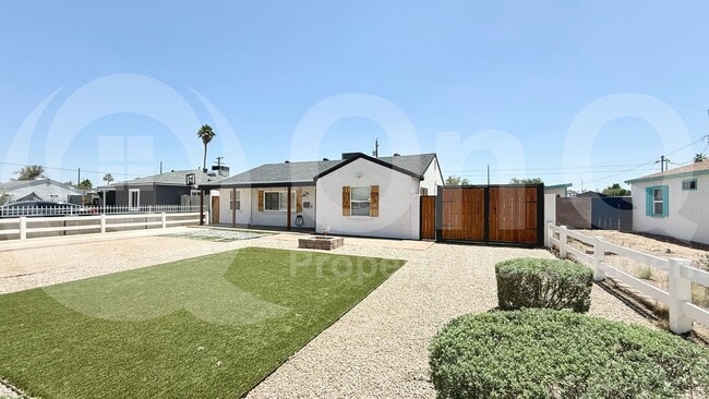 Photo - 2607 W San Miguel Ave House
