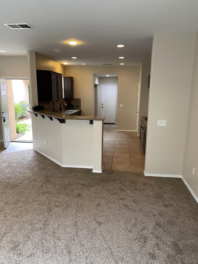 Foto del edificio - 36307 Cosimo Ln