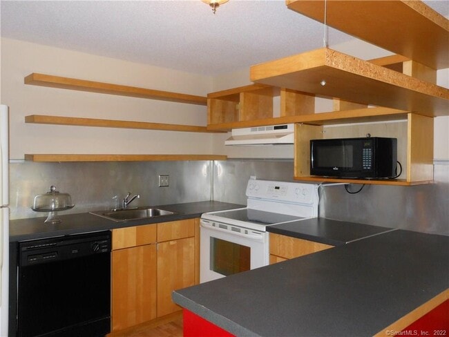 Foto del edificio - 7 Padanaram Rd