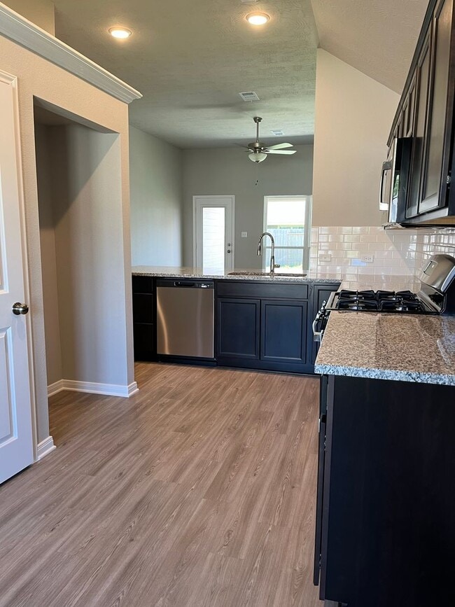 Foto del edificio - 3/2/2  in the beautiful  gated community of Point Aquarius WISD