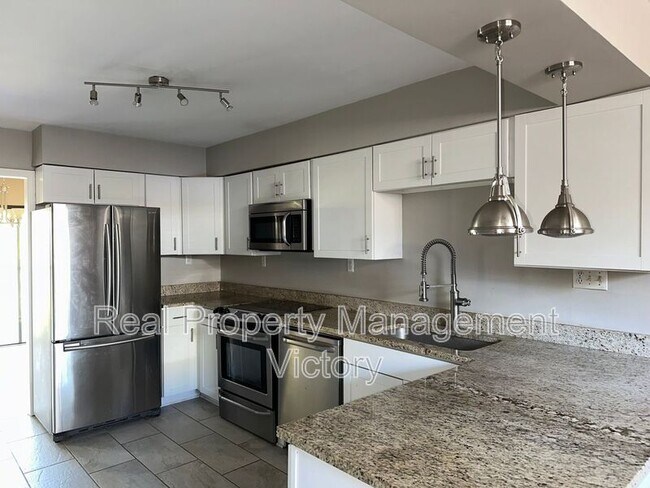 Building Photo - 101 Cambrian Way