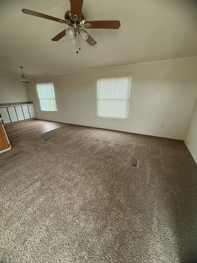 Foto del edificio - 6181 W Mulberry St