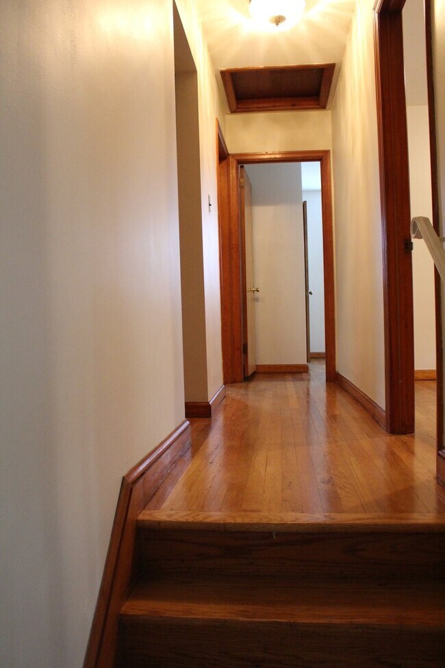 Foto del edificio - 223 University Blvd