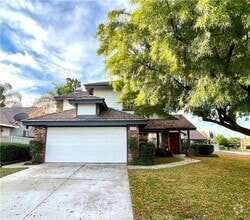 Building Photo - 1730 Stratford Cir