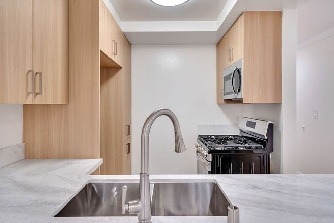 Interior Photo - Vista Luxury Investments, LLC