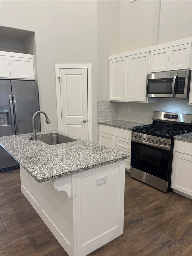 Building Photo - 471 Azurite Rd