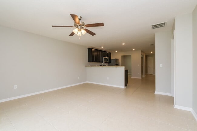 Building Photo - 8349 Silverbell Loop