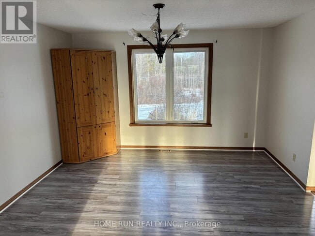 Building Photo - 3447 Greenland Rd