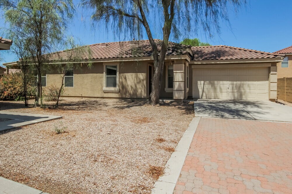 Foto principal - 2299 E Peach Tree Dr