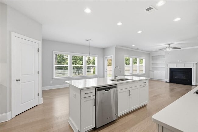 Building Photo - 781 Belerose Ln