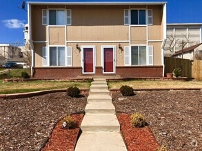 Building Photo - 5291 Wyandot St