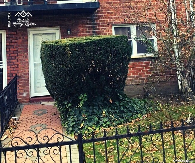 Foto del edificio - 1088 Barbey St