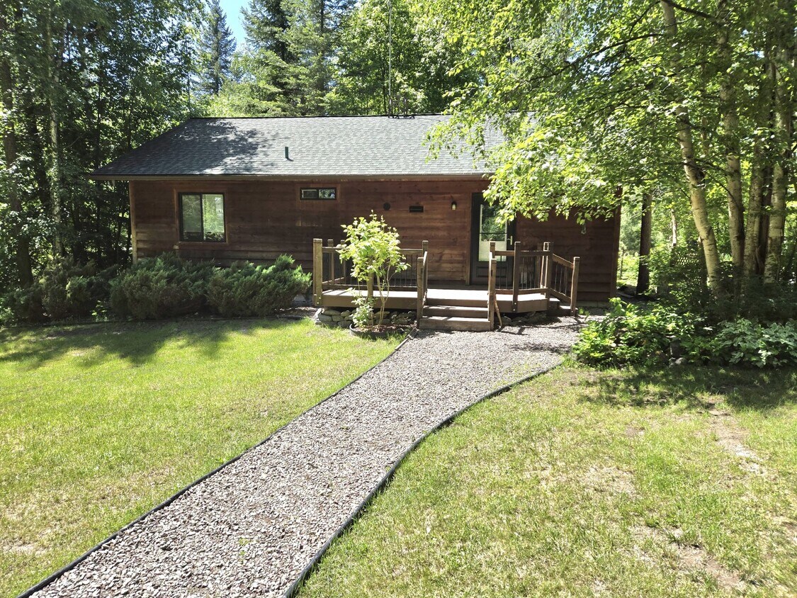 Primary Photo - Rare find! Cute 2 bedroom cottage in the woods (sort of)