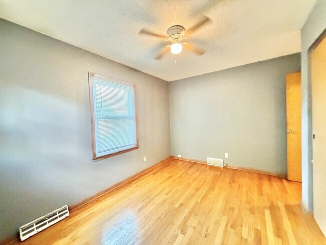 Foto del edificio - 625 Vera Ct