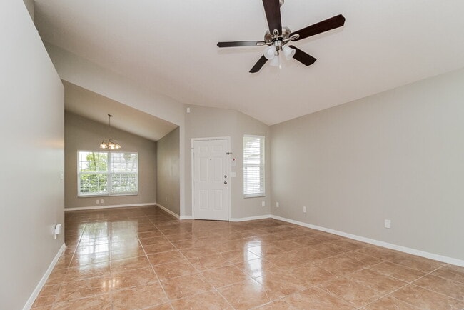 Foto del edificio - 623 Weybridge Ct