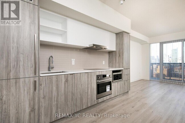 Building Photo - 138 Downes St