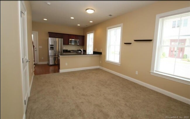 Building Photo - 1 Sherwood St