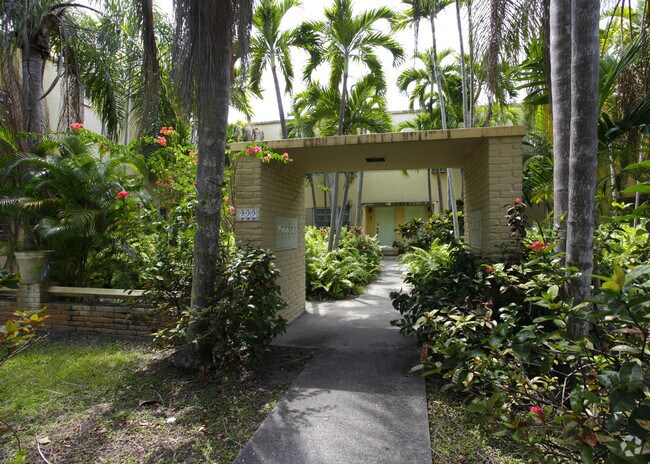 Building Photo - 222 Zamora Ave